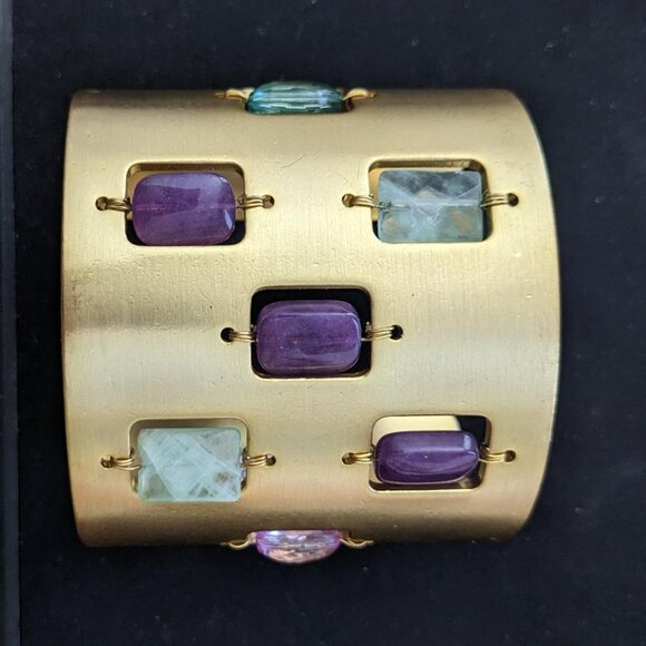 CHICOS Jewelry - BRUSHED GOLD-TONE BRACELET WITH CABACHONS